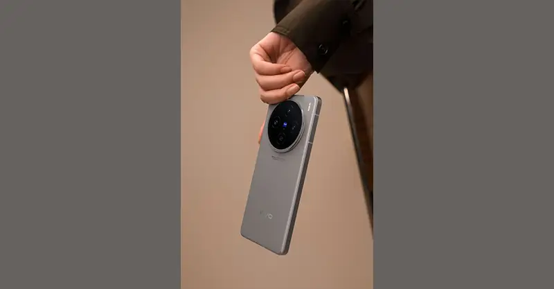 หลุด!! ภาพตัวเครื่องจริงของสมาร์ทโฟน Vivo X100s ก่อนเปิดตัวในเดือนพฤษภาคม 2024 นี้